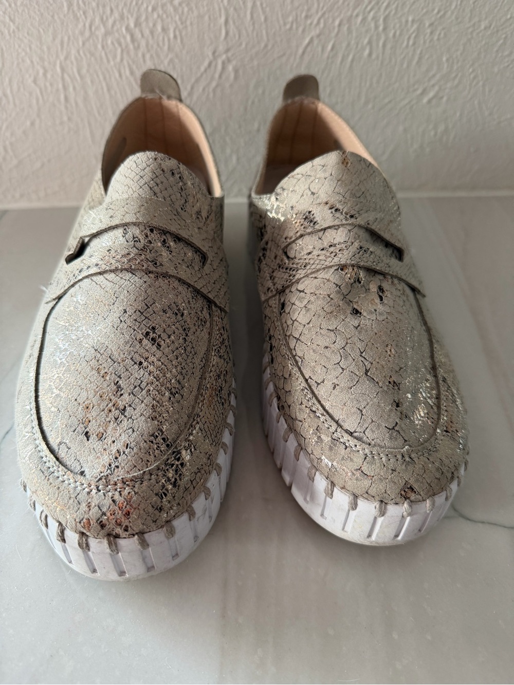 Ilse Jacobsen Metallic Snake-Print Slip-On Loafers - Beige with Silver Accents